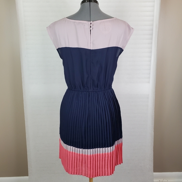 American Eagle pleated keyhole colorblock dress S - Picture 3 of 9